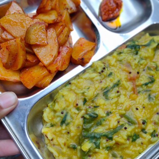 Recipe : Healthy Masala Dal Khichdi with Palak ( Spinach)