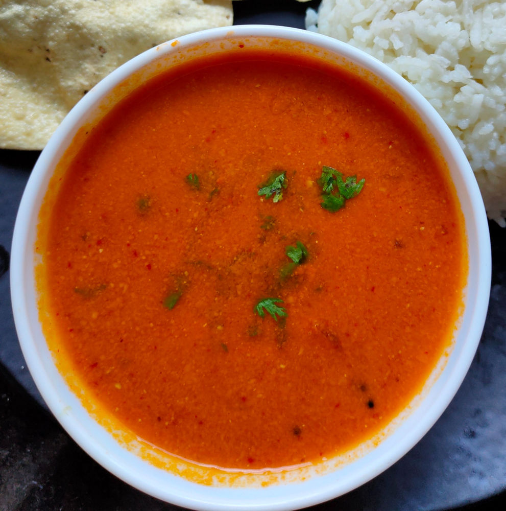 Tomato Saar  Rassa ( Malvani Tomato Curry )