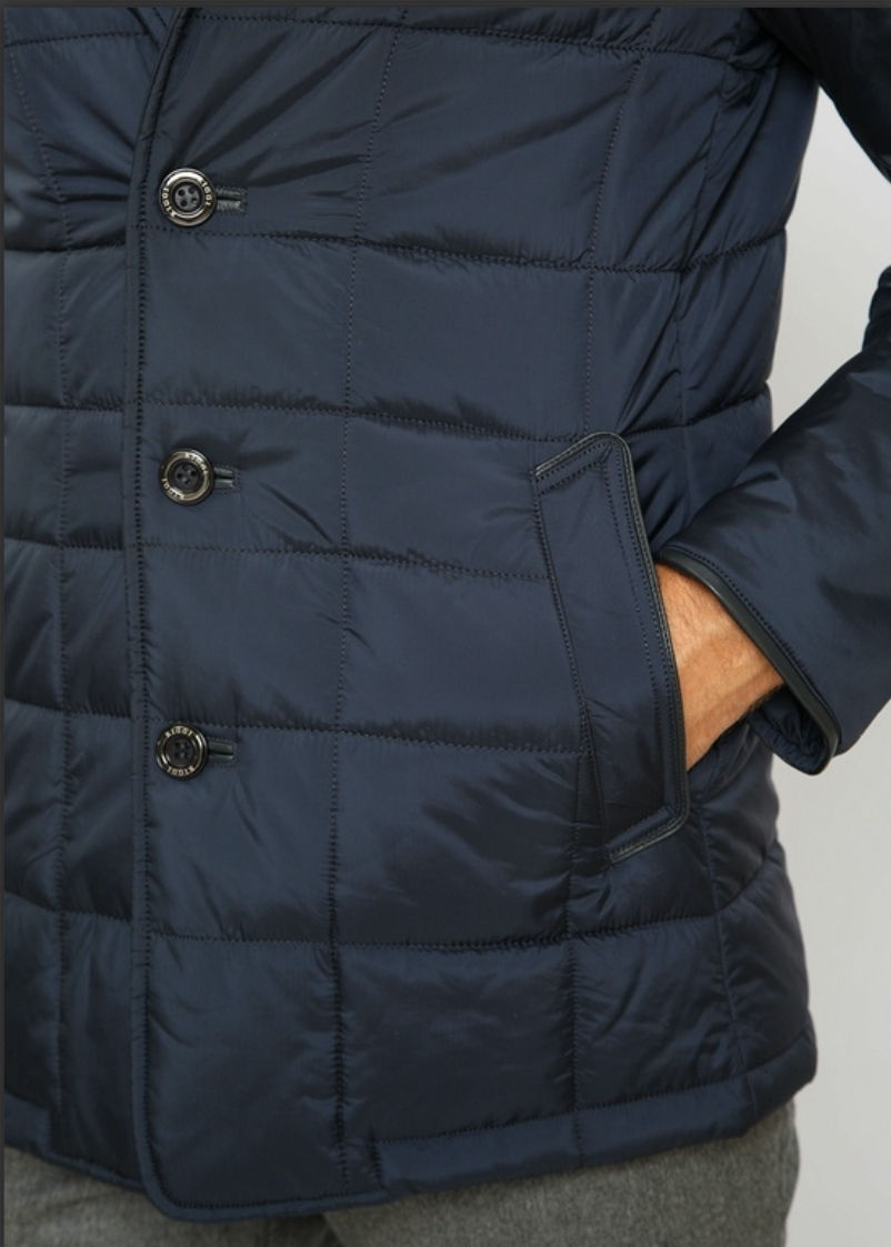 Миниатюра: Демисезонная стеганная куртка Riggi R 2137