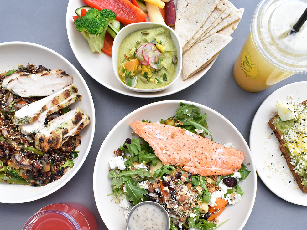 Top view of different plates with balanced meals, illustrating variety and stable energy support