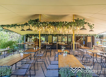 Exemple d'aménagement des tentes nomades de Mémé Suzanne, brasserie à Blosseville sur Mer