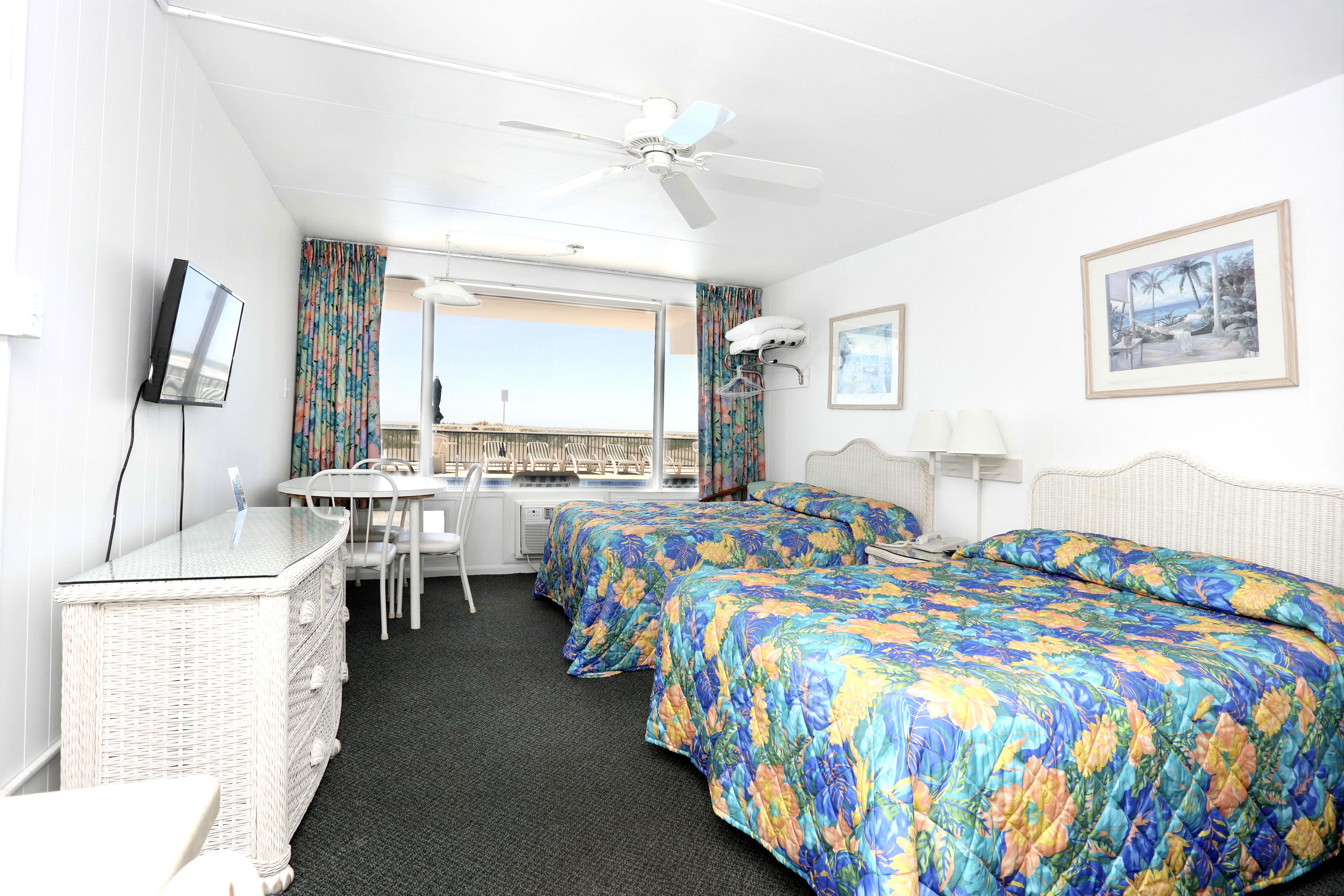 Commander Motel in Wildwood Crest NJ