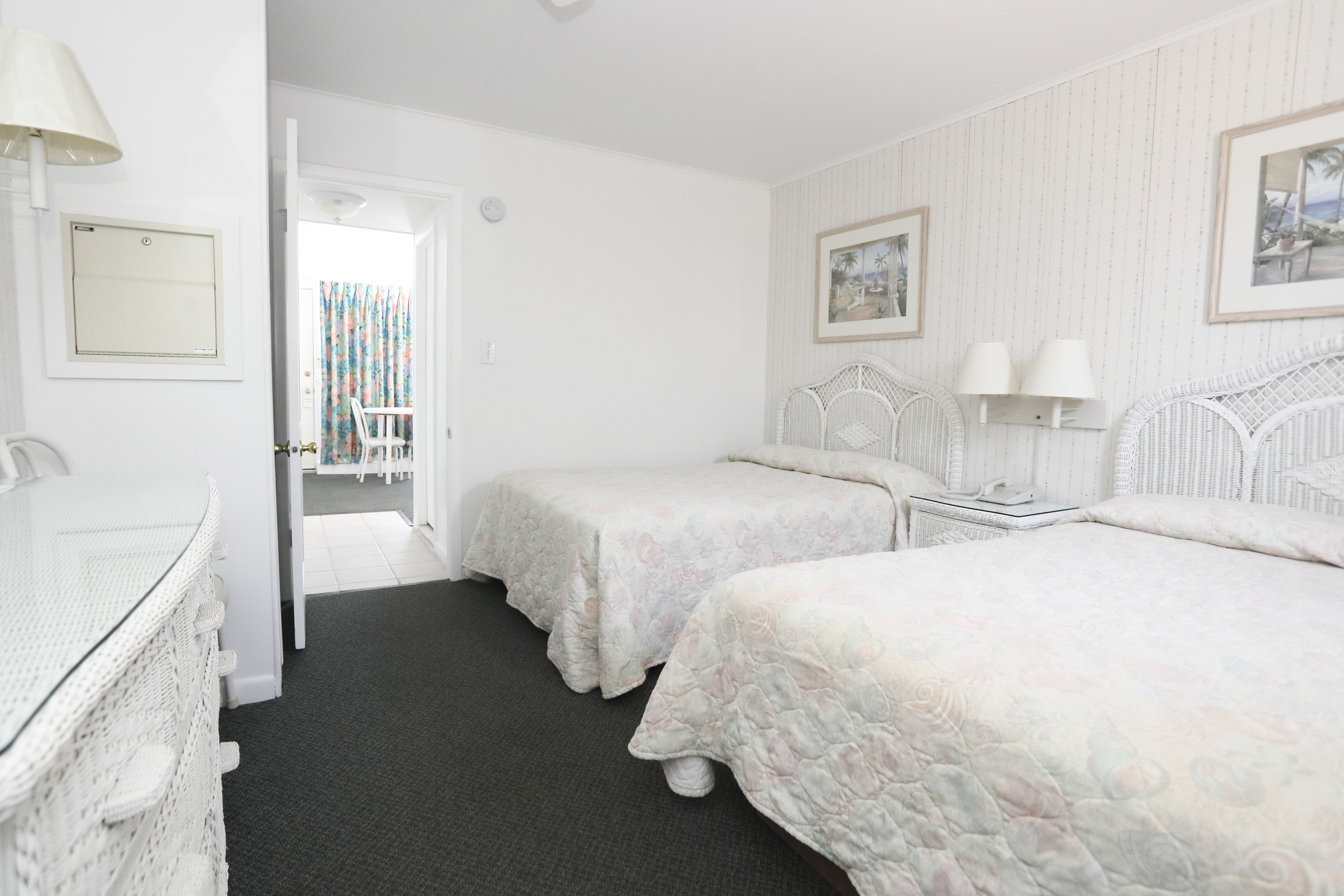 Commander Motel in Wildwood Crest NJ