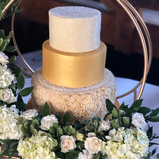 Gold Hoop Cake Stand