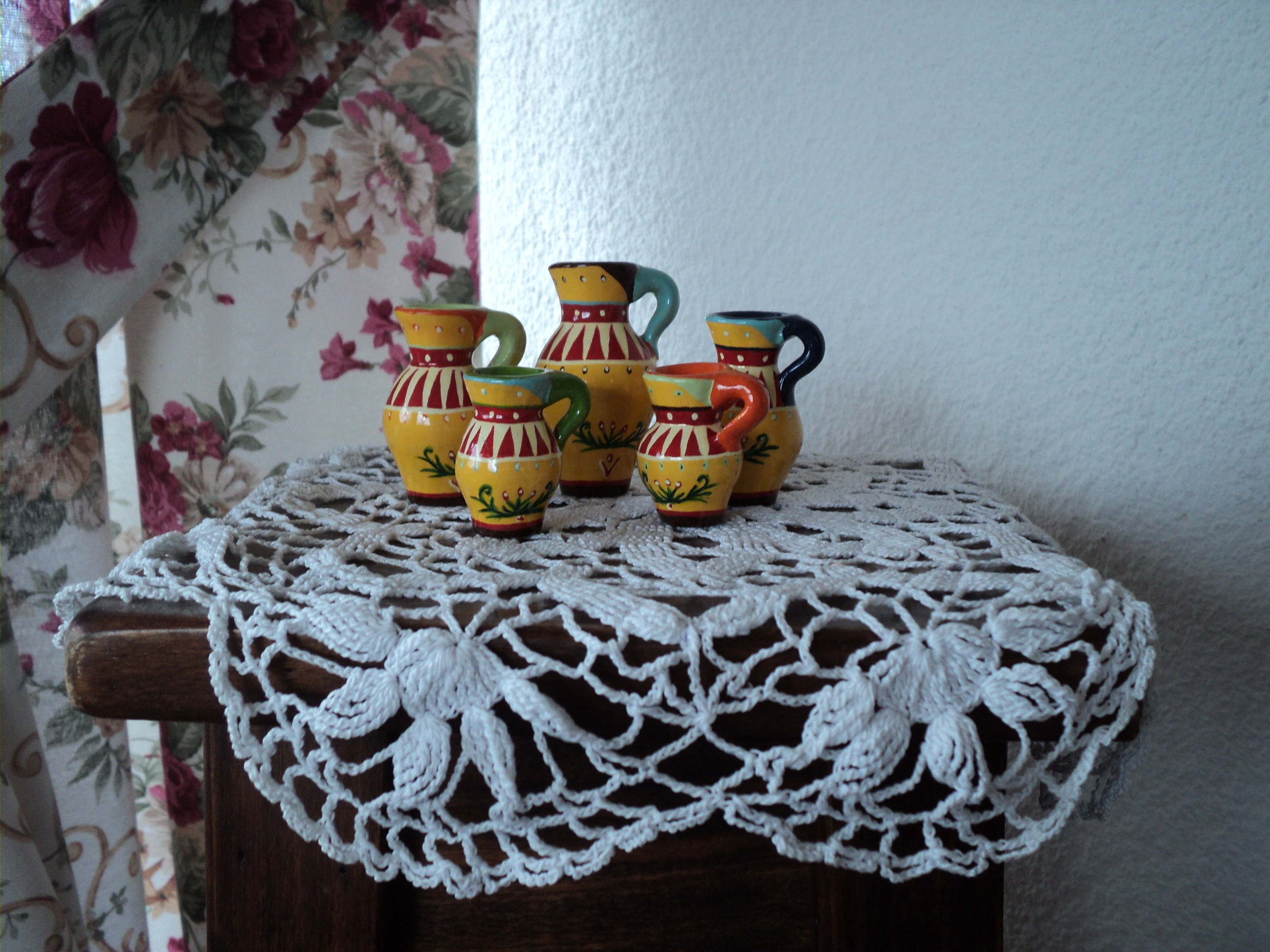 Micro anfore oinochoe giallo bianco rosso