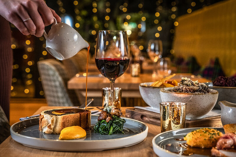 The Carpenters Christmas 2022 Emma Cabielles55-small.jpg