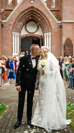vestuviu ceremonija palangos baznycioje. vestuves prie juros, jaunuju fotosesija gamtoje, parke. Rutamar Photography Geriausias Vestuvių fotografas Klaipėdoje Geriausi vestuvių fotografai Lietuvoje. Reportazines vestuviu nuotraukos