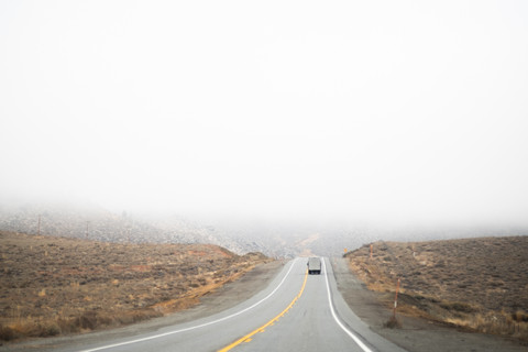 Foggy drive on California's Highway 395