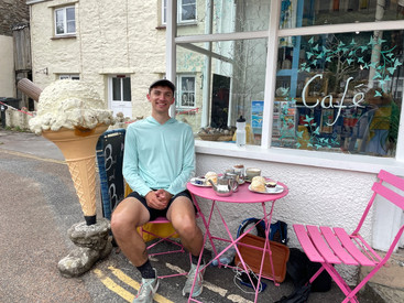 Cream tea in Pentewan
