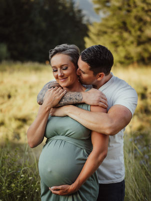 pregnancy family photoshoot