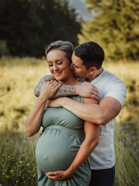pregnancy family photoshoot
