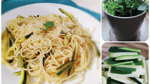 Makaron z cukinią i sosem cytrynowo-miętowym.