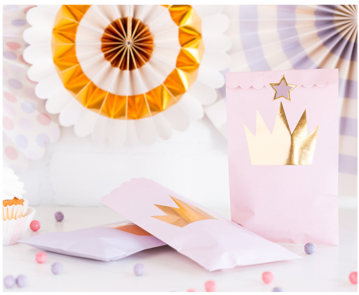 24 Treat Bags + 24 Stickers