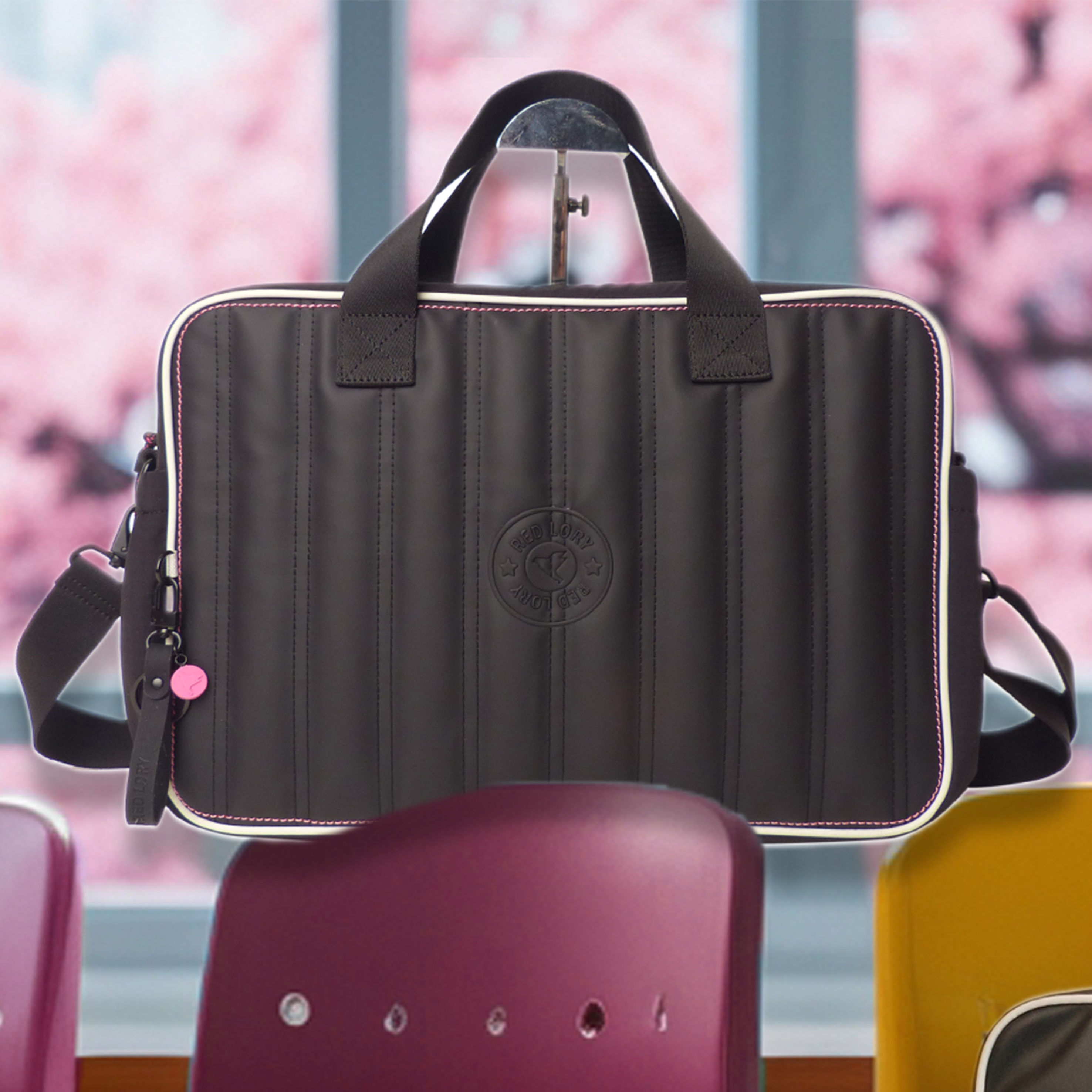 פתשגן מתנות רד לורי