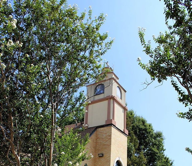 iglesia_edited.jpg