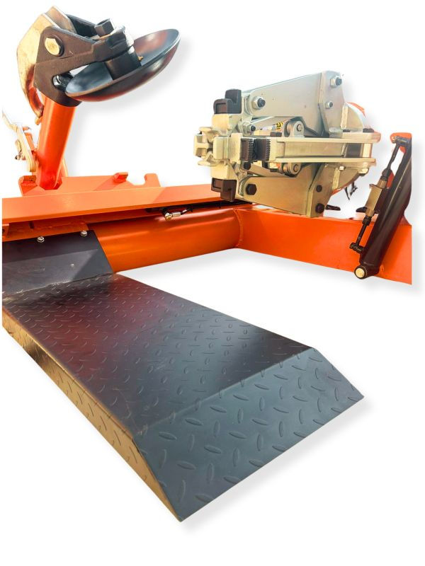 Thumbnail: KAMIONSKA MONTIRKA DO 26"