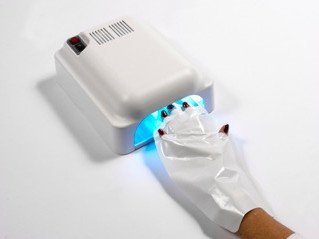 “Why Protecting Customers Skin During Gel Services is Essential”