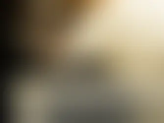 Кіт п'є воду. Які примхи котів до води?