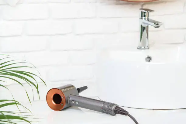 Небезпека тефлону для папуг