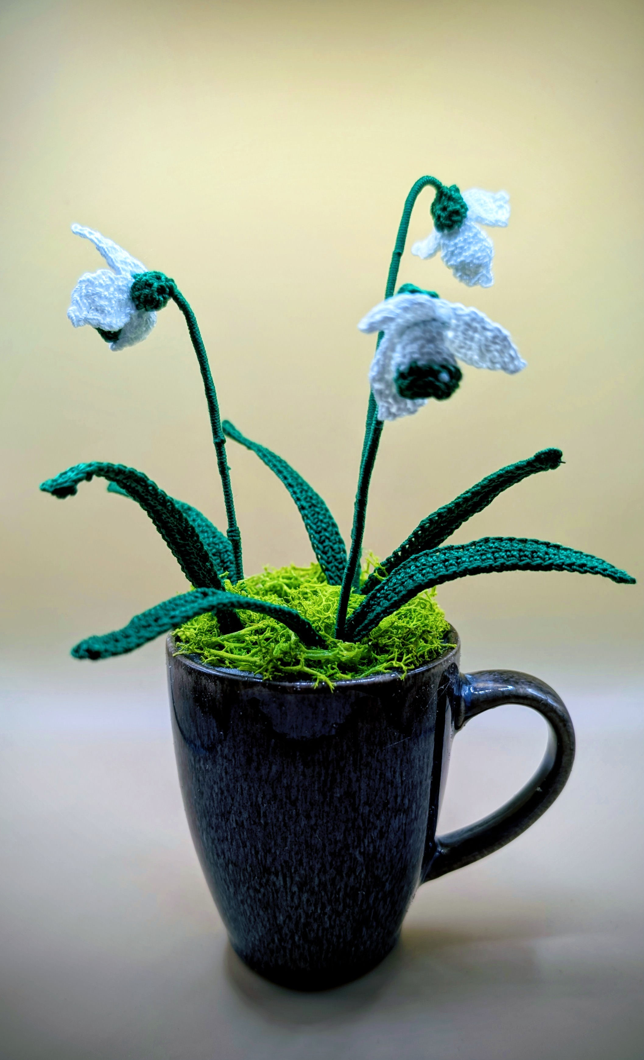 Schneeglöggli in der Tasse