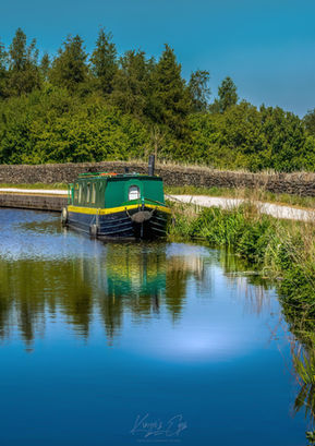 Canal Reflections
Leeds Liverpool Canal