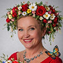 Blumenkranz und Schmetterling im Fokus_edited.jpg