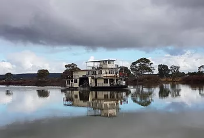 boat Captain Proud Paddle Boat Cruises River Murray