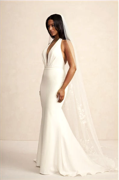 Thumbnail: Cathedral ivory veil with lace appliques
