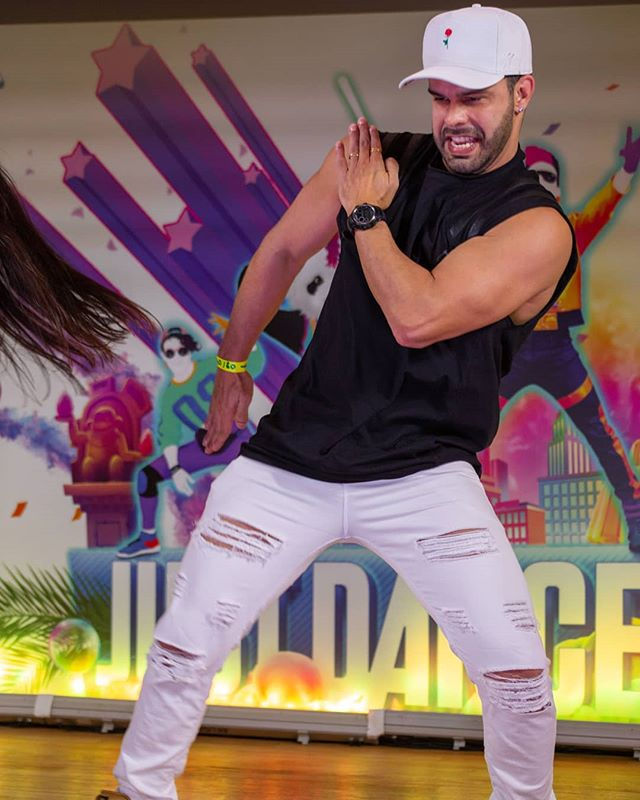 The dancer_._._._._._._._._._._._._