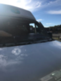 Before picture of windshield replacemen