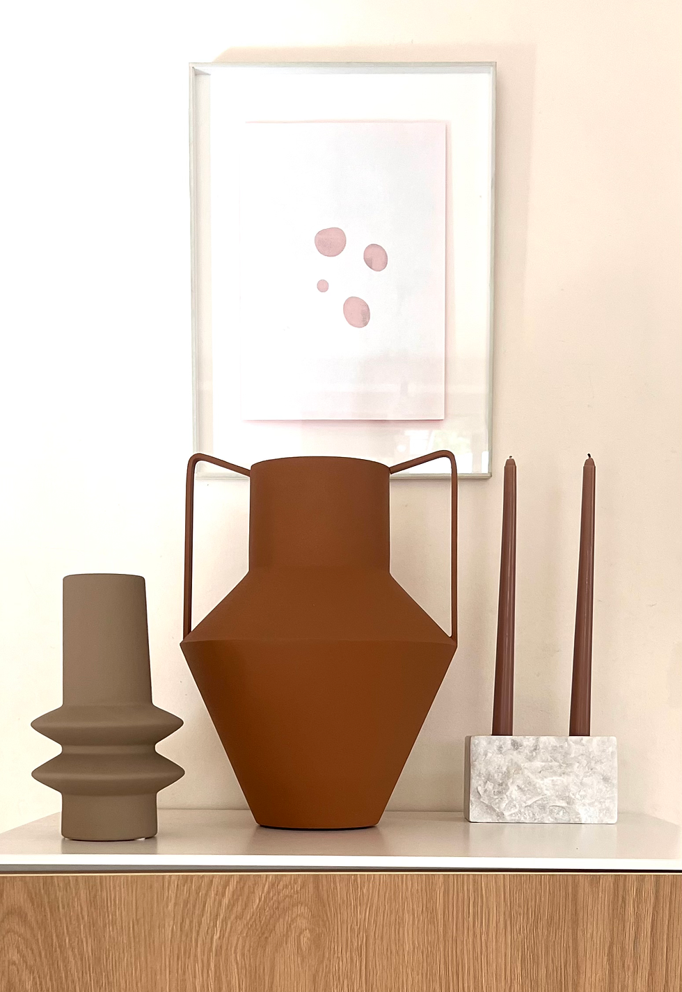 תמונה ממוזערת: Isold Vase, Nature, Sandstone