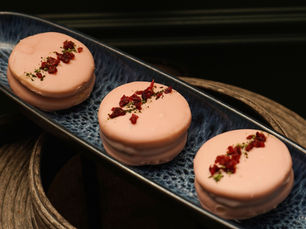 Mesas dulces para bodas: Alfajores artesanales personalizados para tu gran día