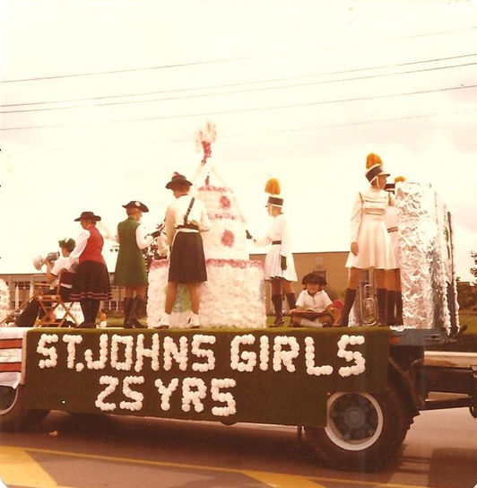 1977 - 25th Anniversary parade float