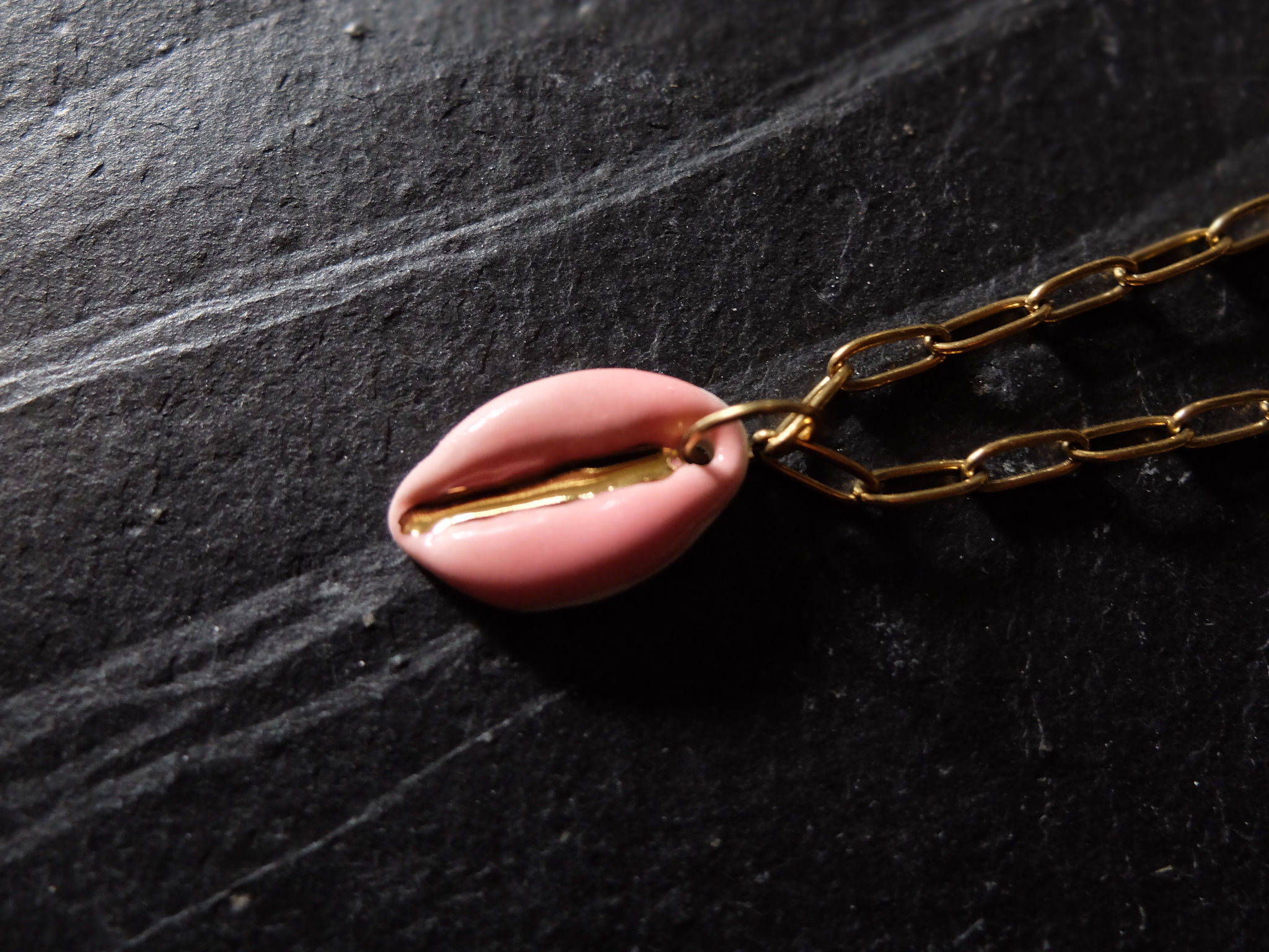 Collier Coquillage Cauri Rose