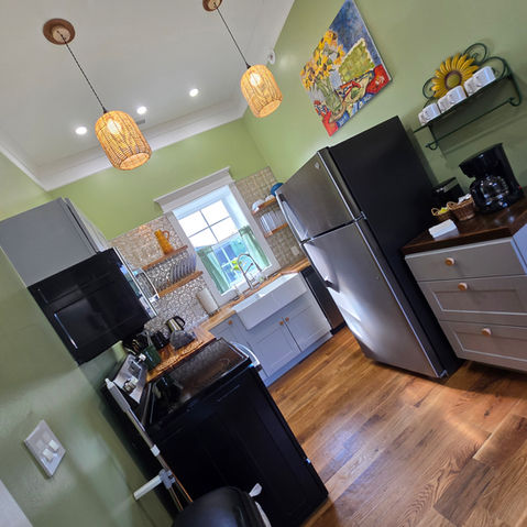 Petite kitchen area in a Collinwood studio suite at The Dogwood Inn