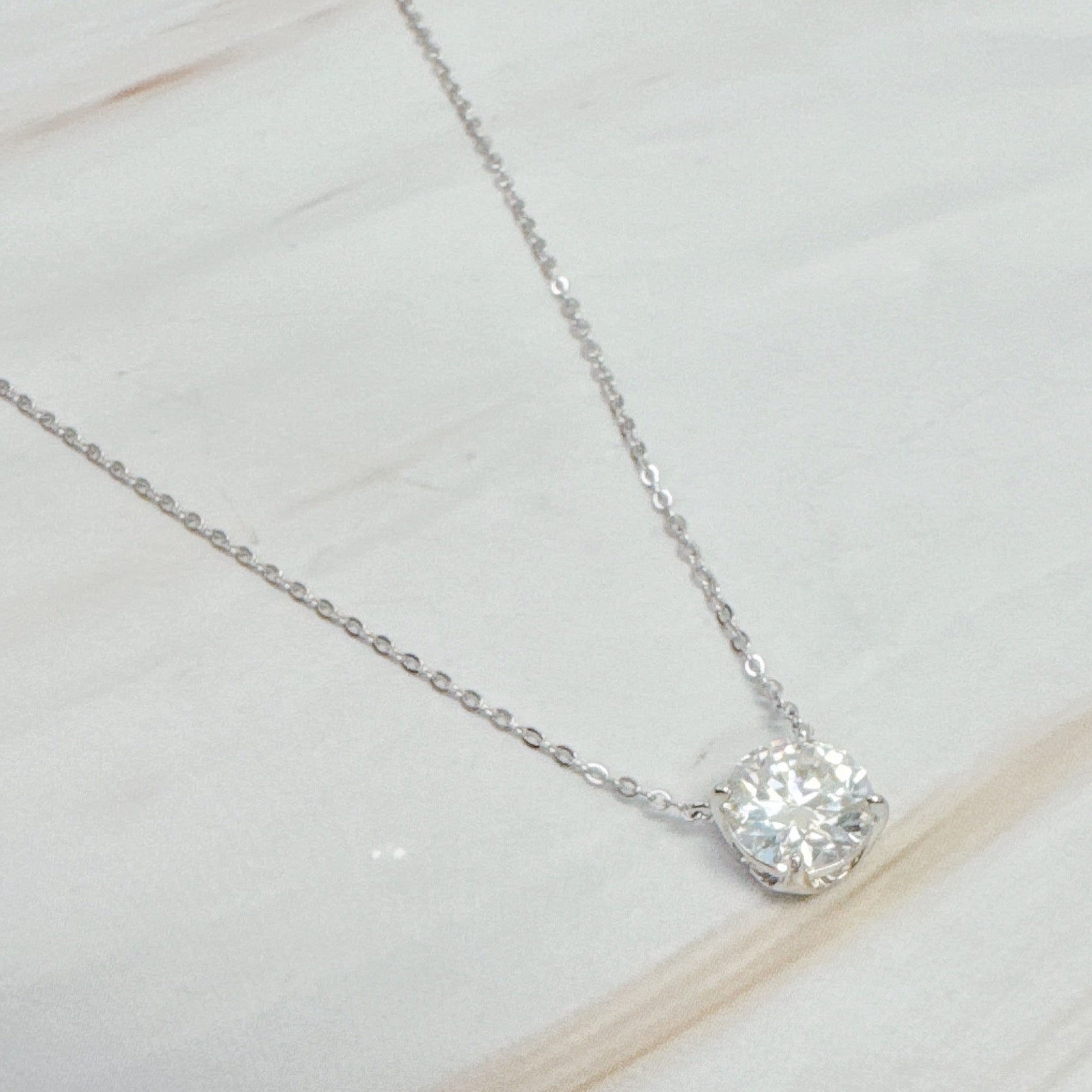 Brilliant Sparkle Floating Necklace