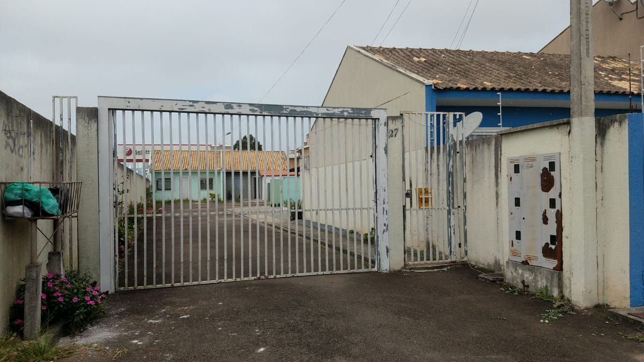 Casa em Condomínio Fechado