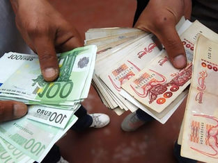 7,500-Euro Limit: Can Algeria Regulate Its Informal Currency Market?