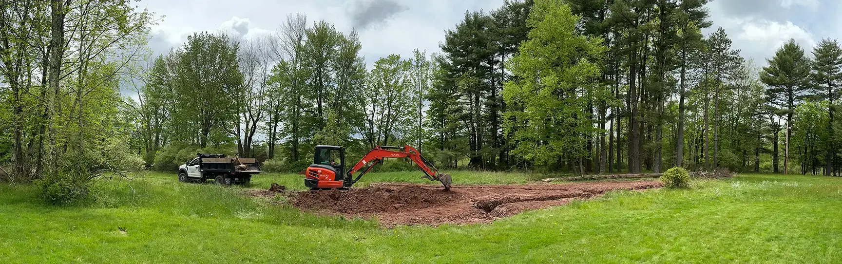 bethel-excavation-drainage-digging-with-excavator.webp