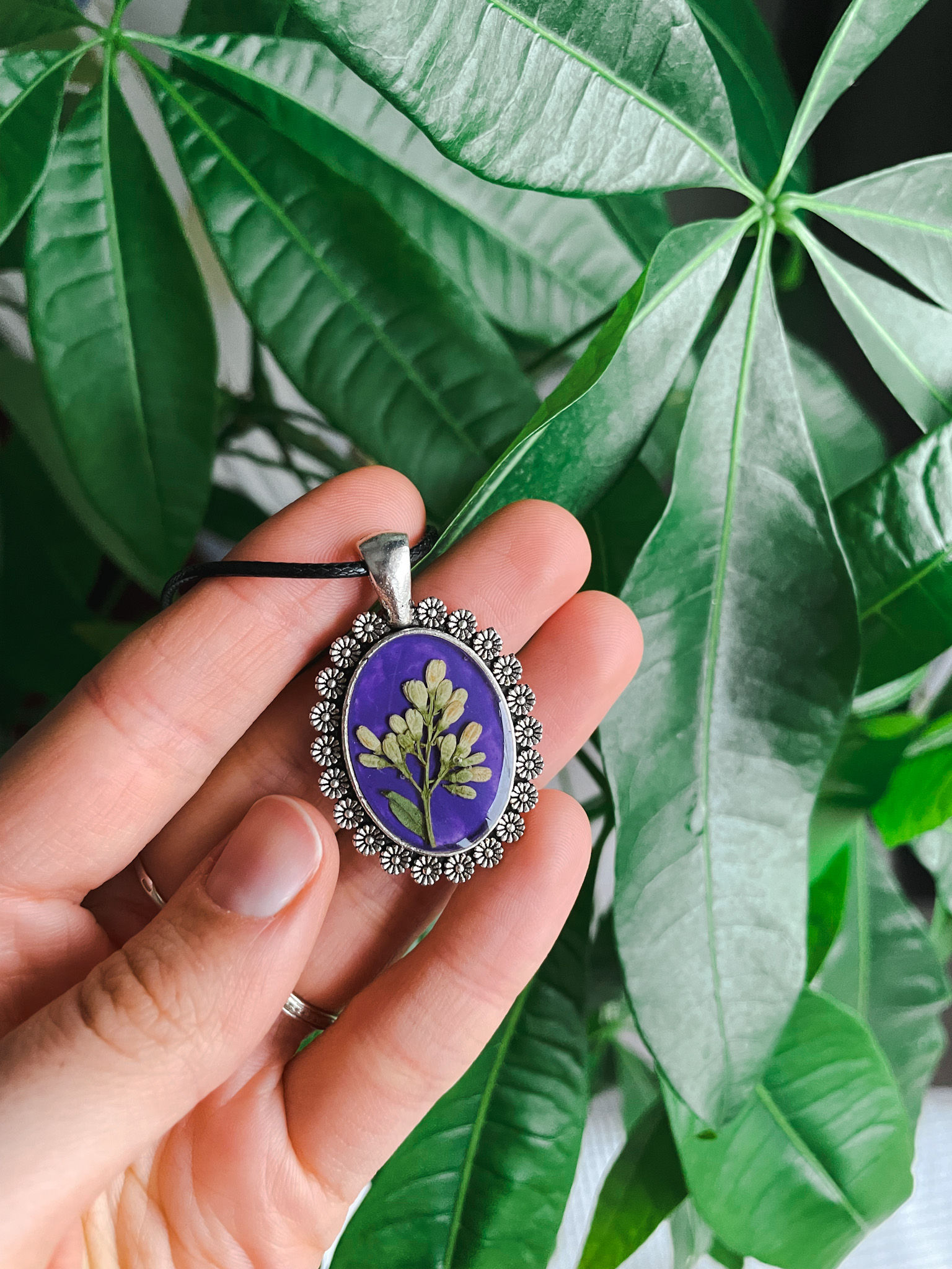Pendant with Salvia flower