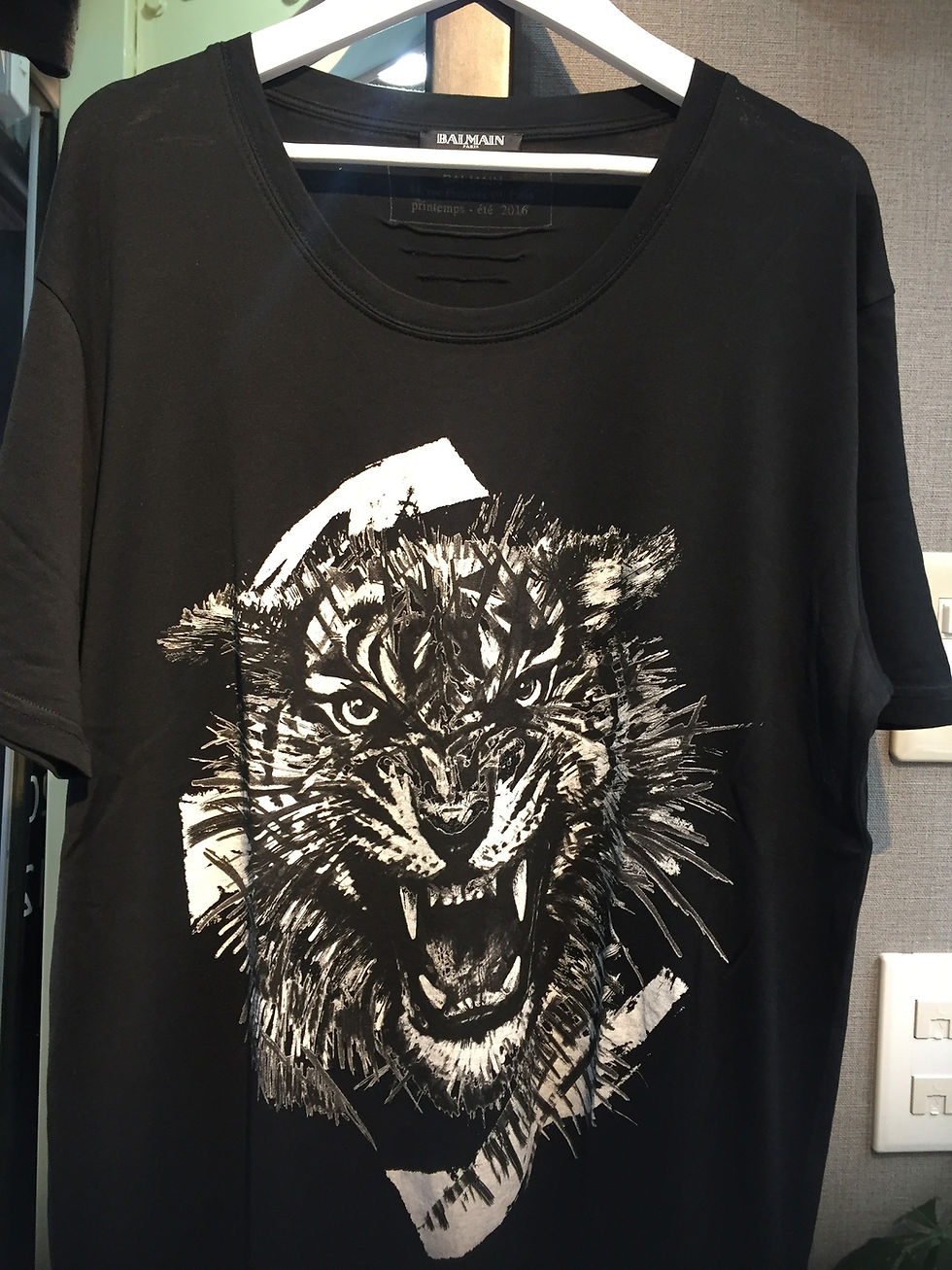 サムネイル： BALMAIN　シルバータイガーTシャツ