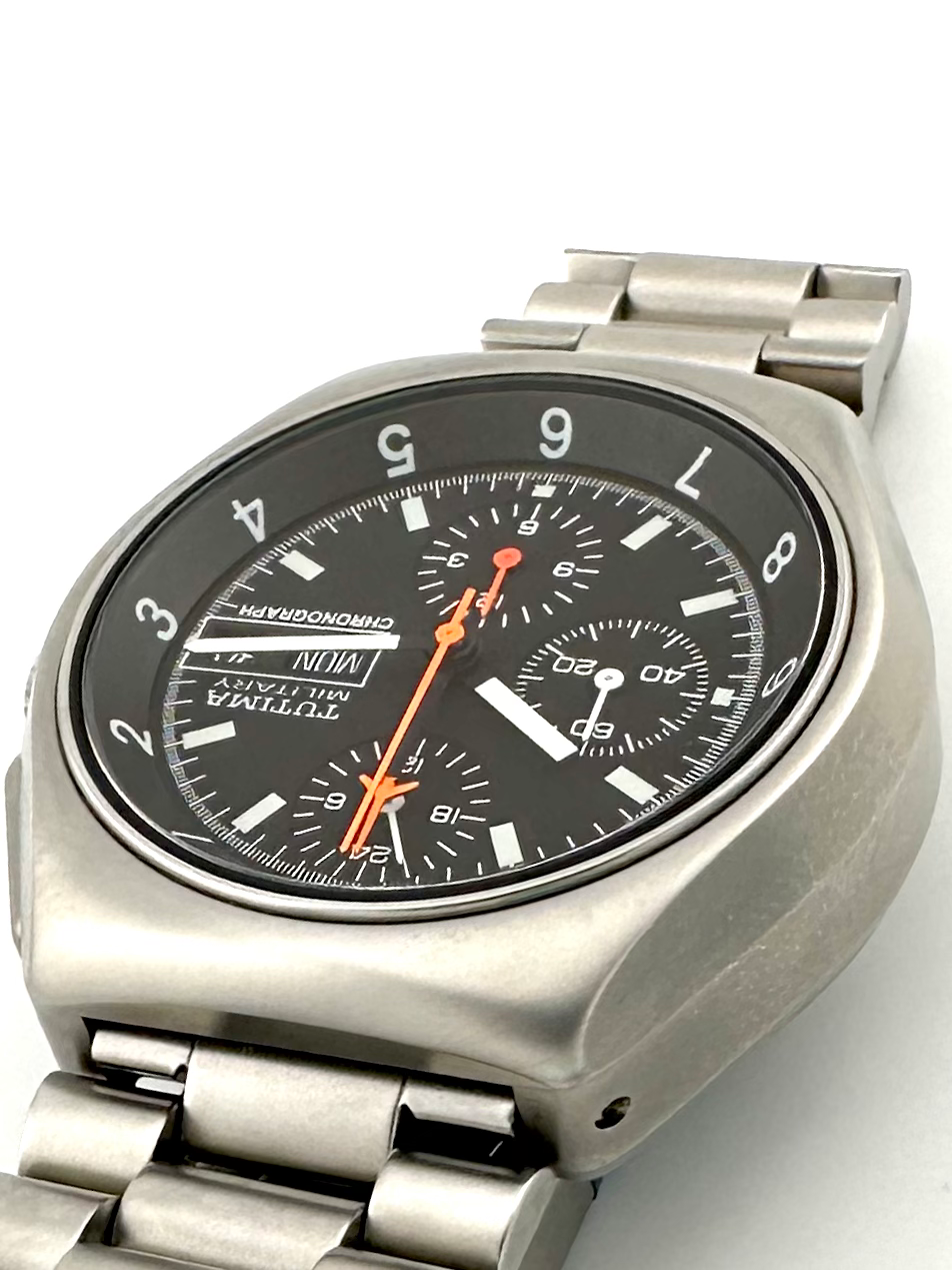 サムネイル： TUTIMA 798-02 ミリタリー クロノグラフ レマニア5100