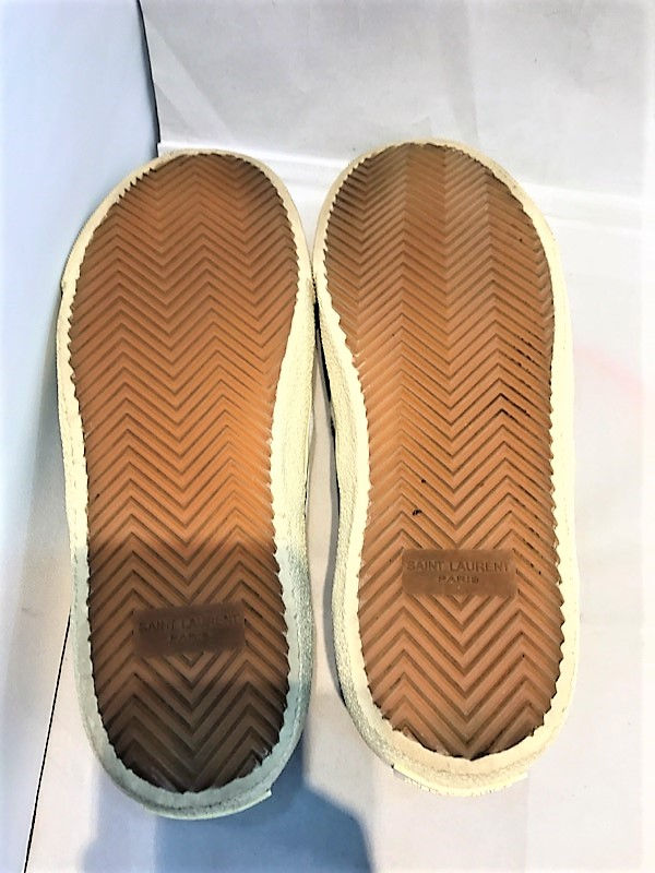 Thumbnail: SAINT LAURENT ベイビーキャットスリッポン