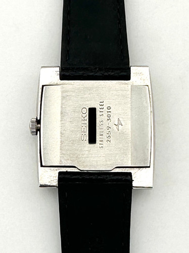 SEIKO セイコー 2559-3010 シャリオ スクエア クロスライン 1978年製