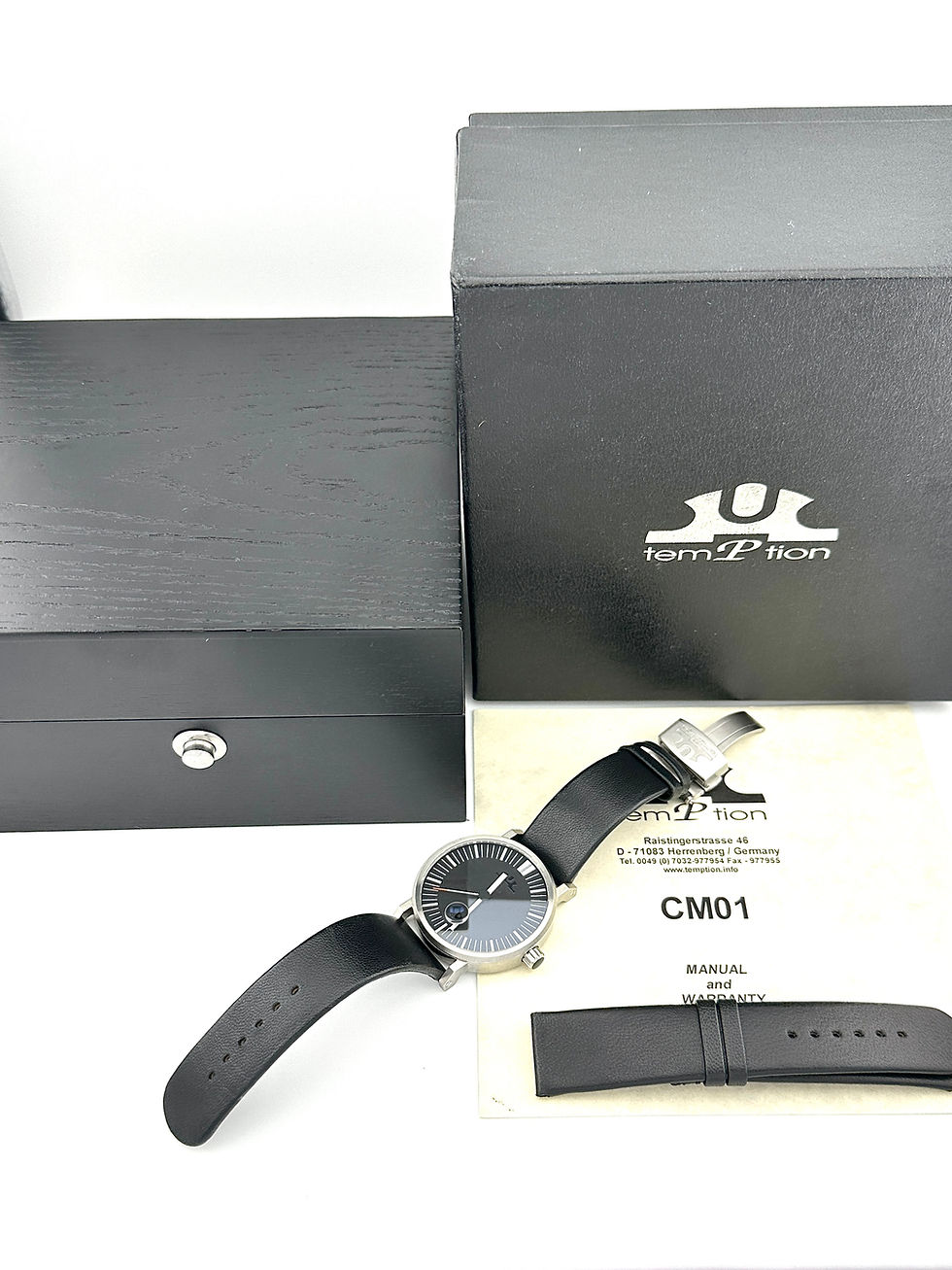 サムネイル： TEMPTION  CM01