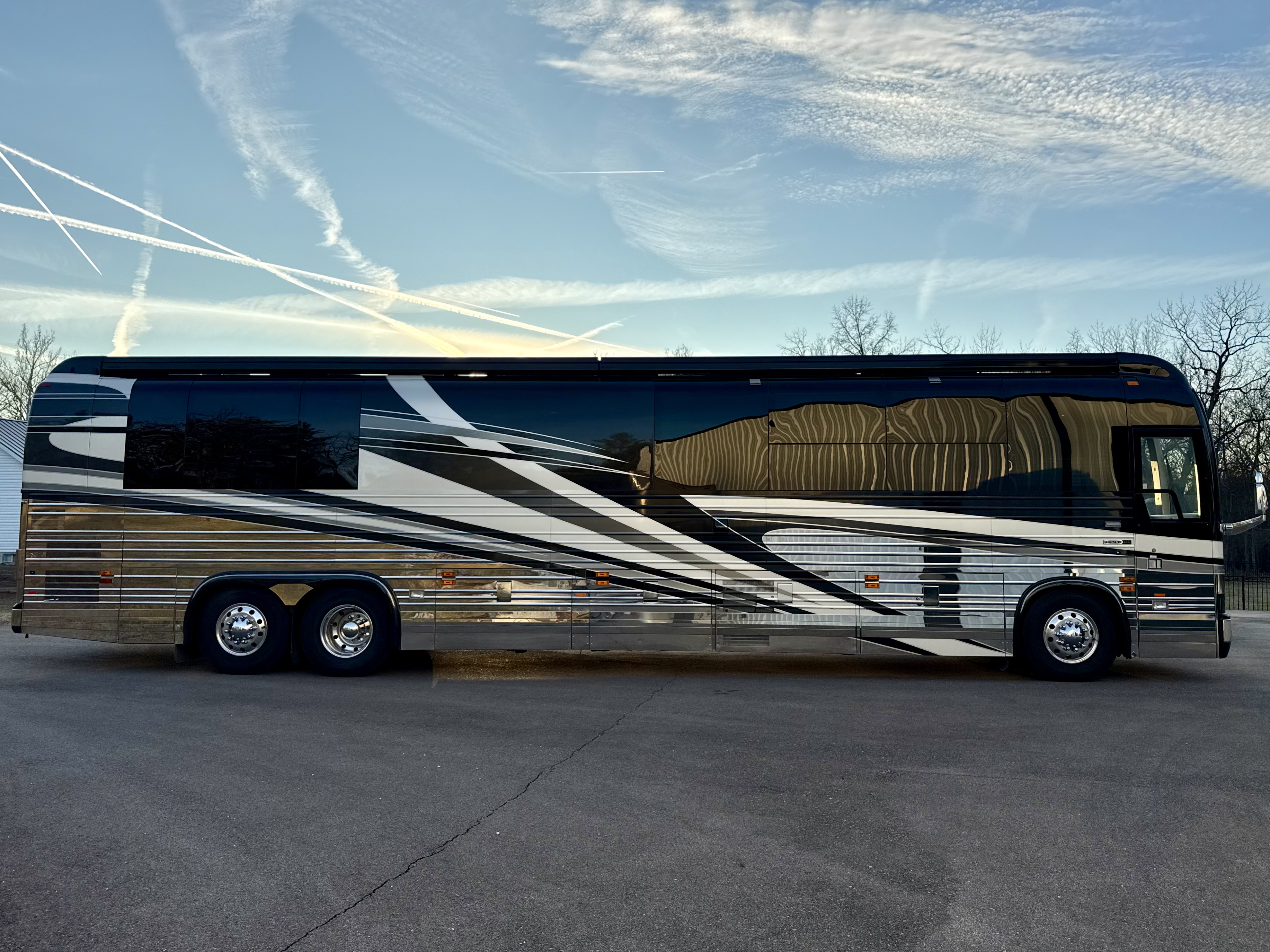 2004 Prevost Royale XLII