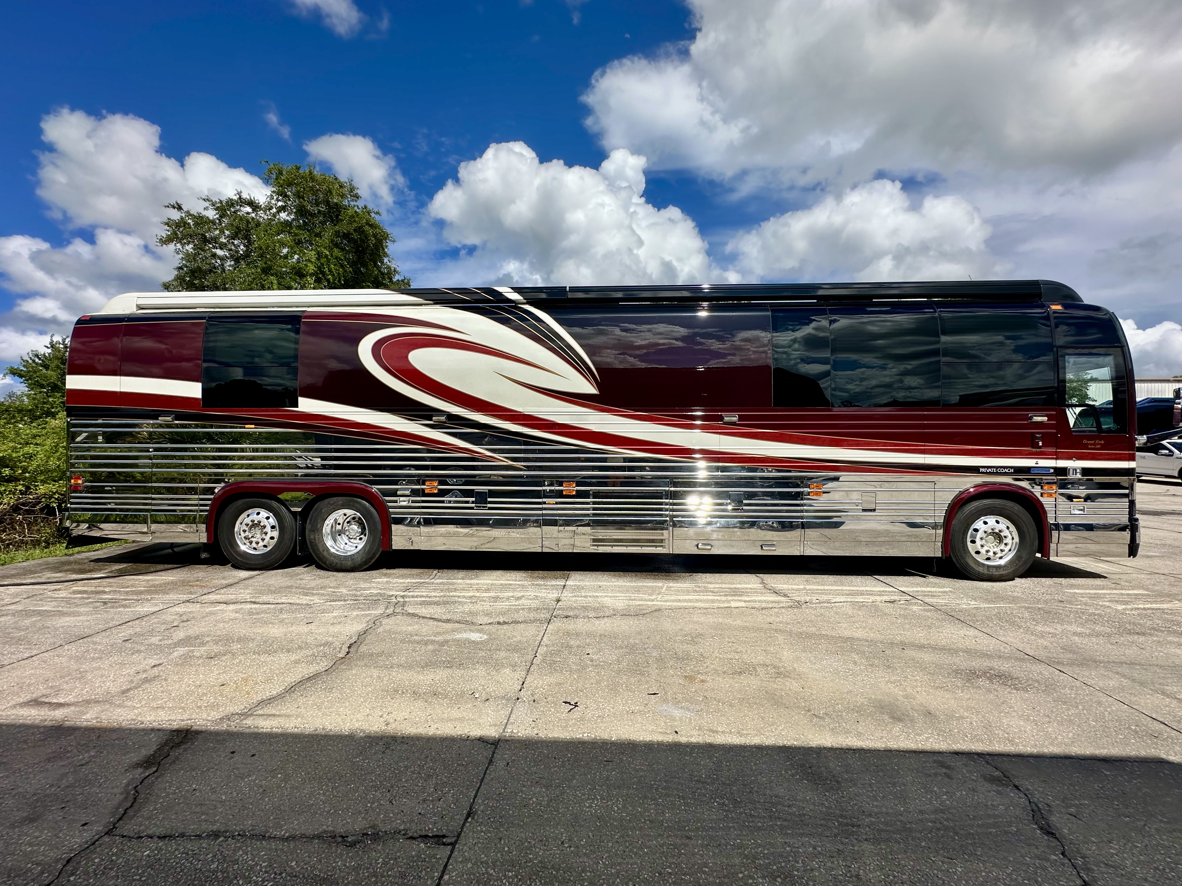 2005 Prevost Liberty XLII