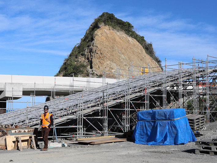retaining wall construction along highway nz