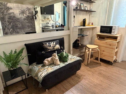 studio meublé Menton location saisonnière coin cuisine espace optimisé