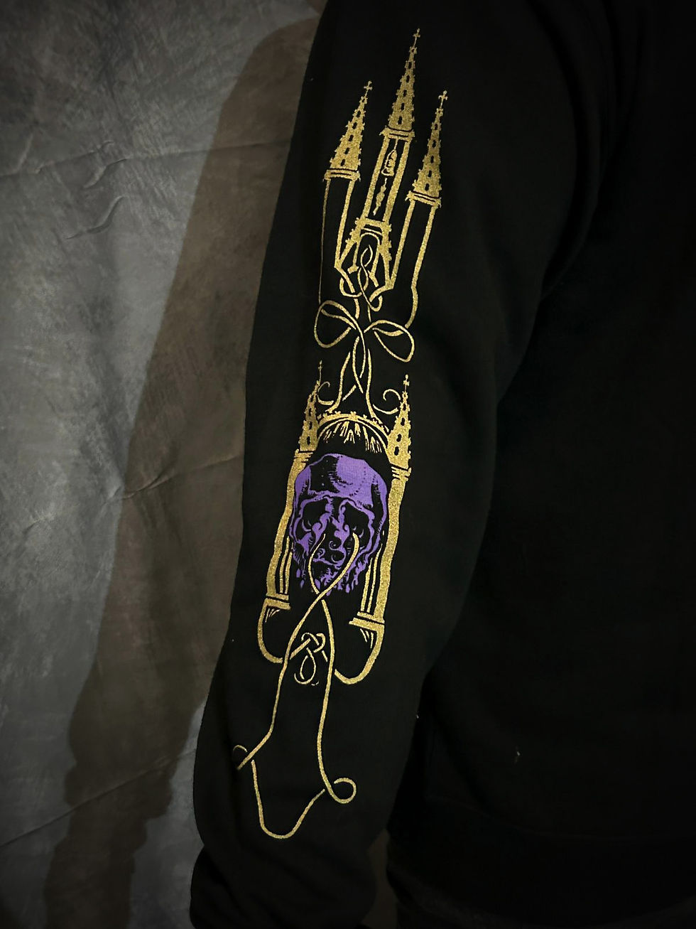 Thumbnail: Der Thron der Uralten Zipped Hoodie